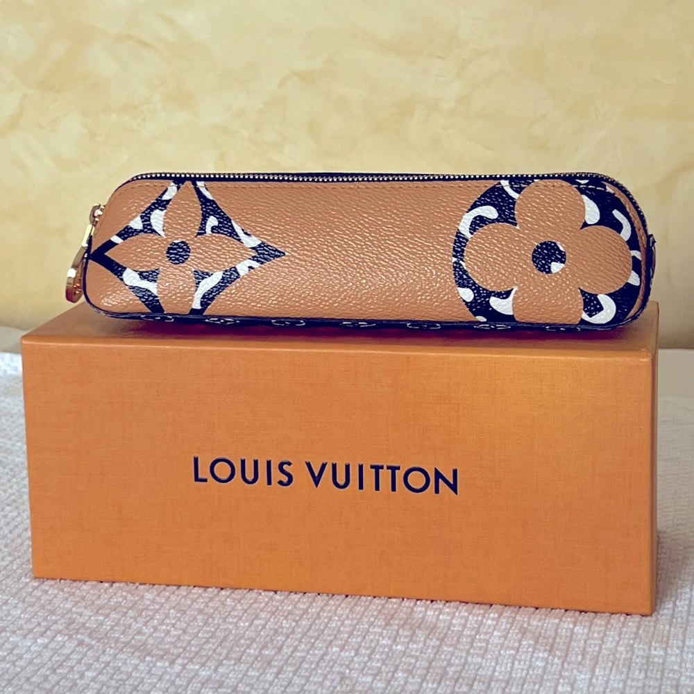 Louis Vuitton Monogram Giant Jungle Elizabeth Pencil Case